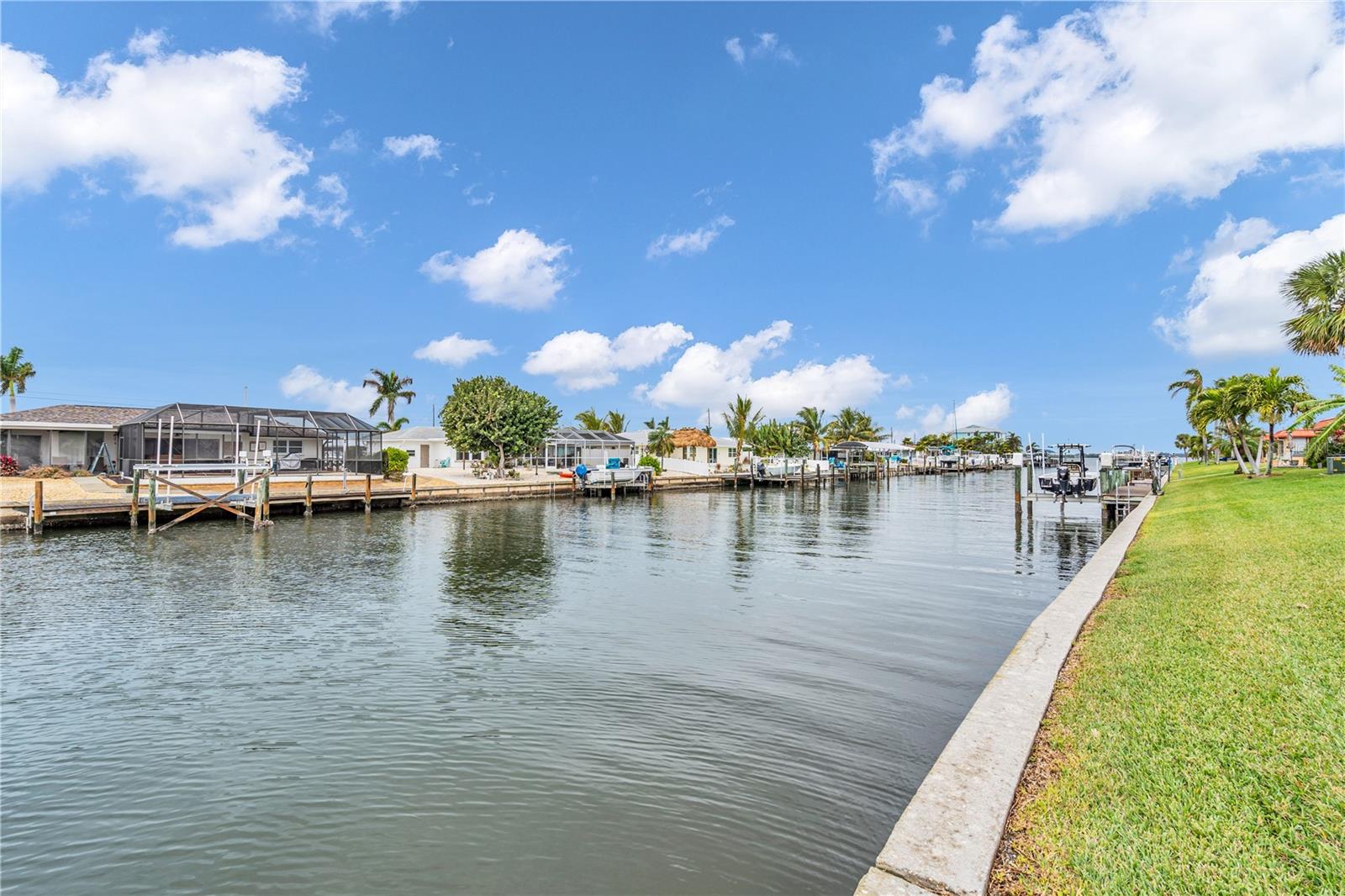 PALMA SOLA HARBOUR SEC 4 - Residential