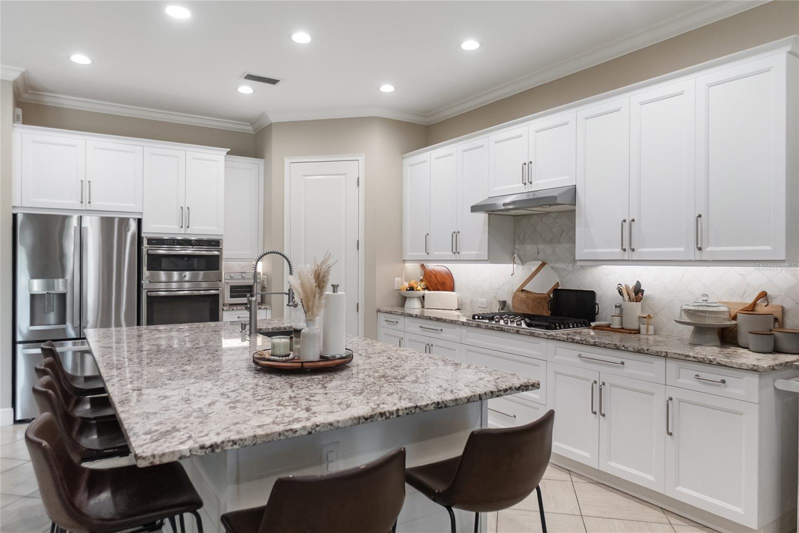 COUNTRY CLUB EAST AT LAKEWD RNCH UU1B&1C - Residential