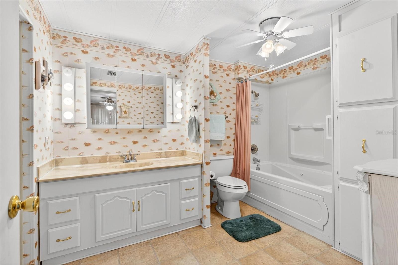 HOLIDAY LAKES SUB - Residential