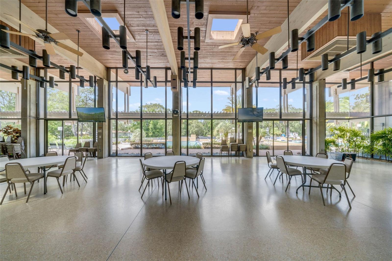 FOREST THE - Residential