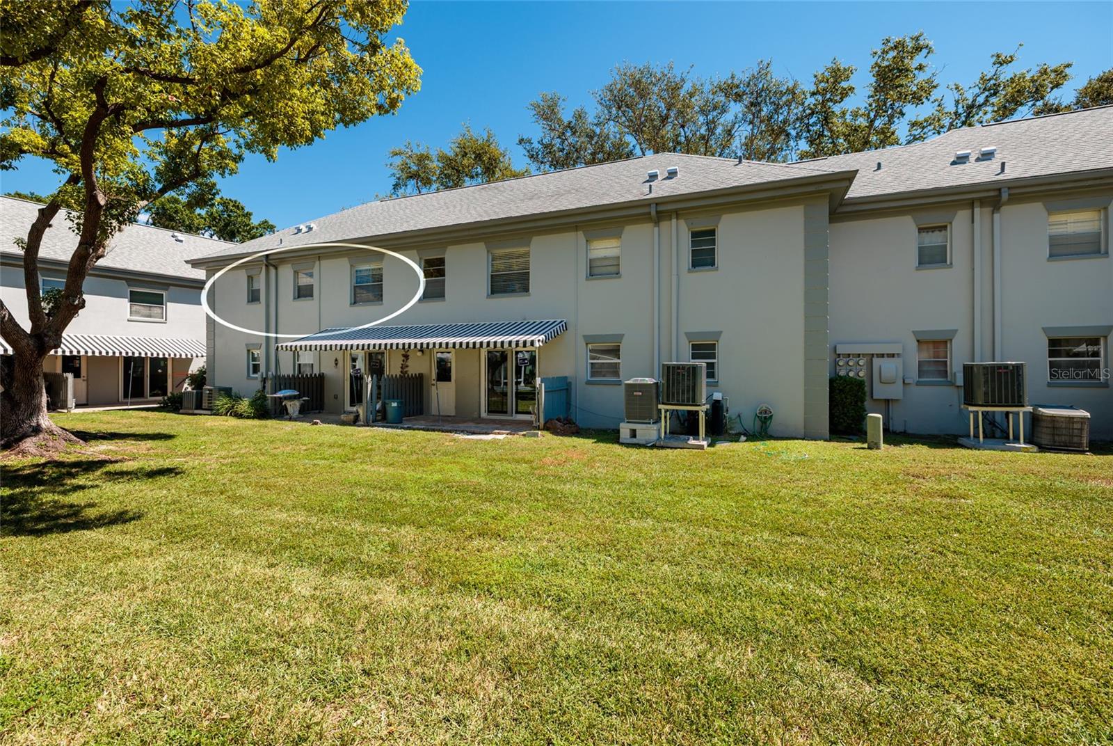 LES CHATEAUX CONDO - Residential