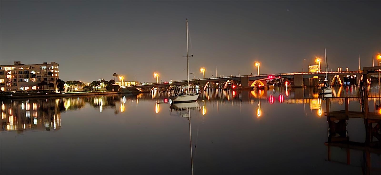 LES CHATEAUX CONDO - Residential