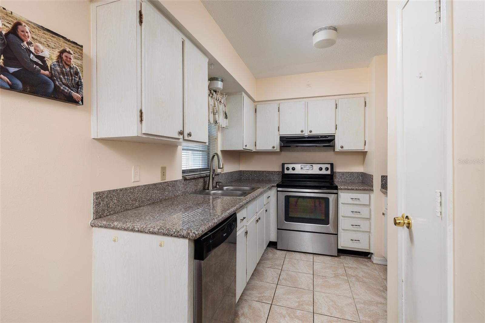 LES CHATEAUX CONDO - Residential