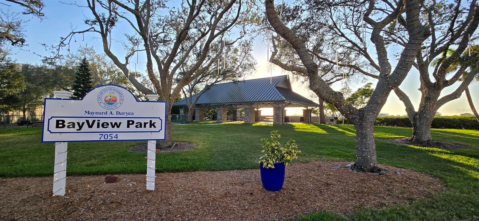 LES CHATEAUX CONDO - Residential