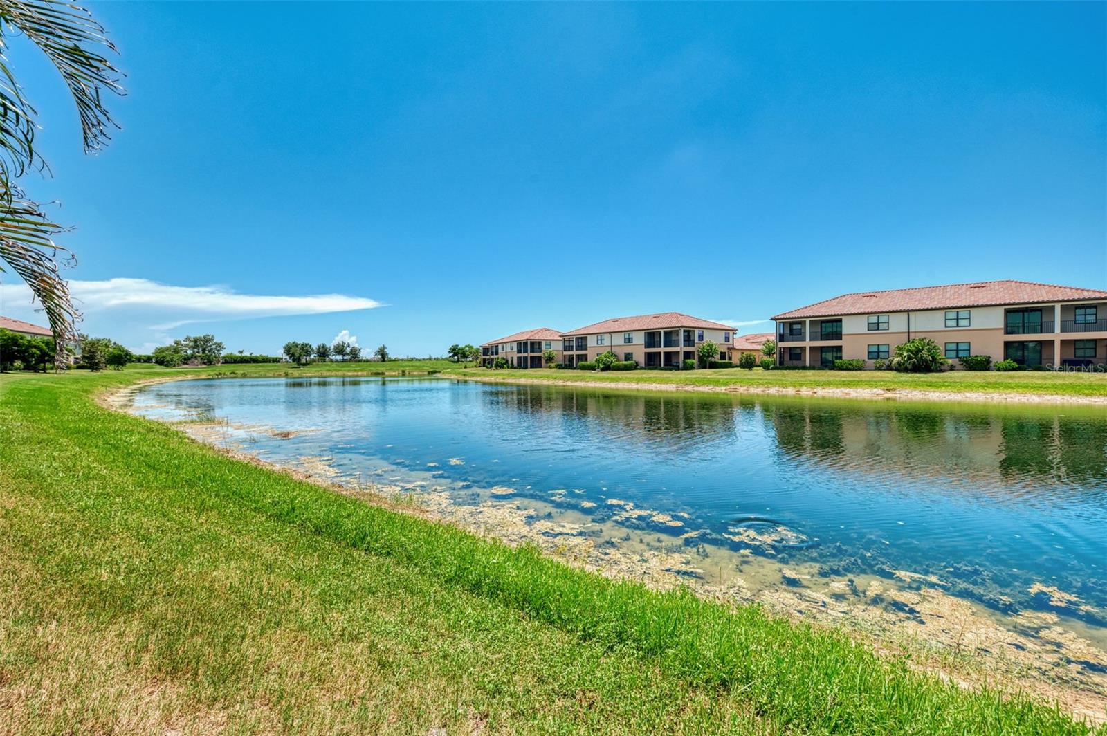 GRAN PARADISO, TWNHMS 1A - Residential Lease