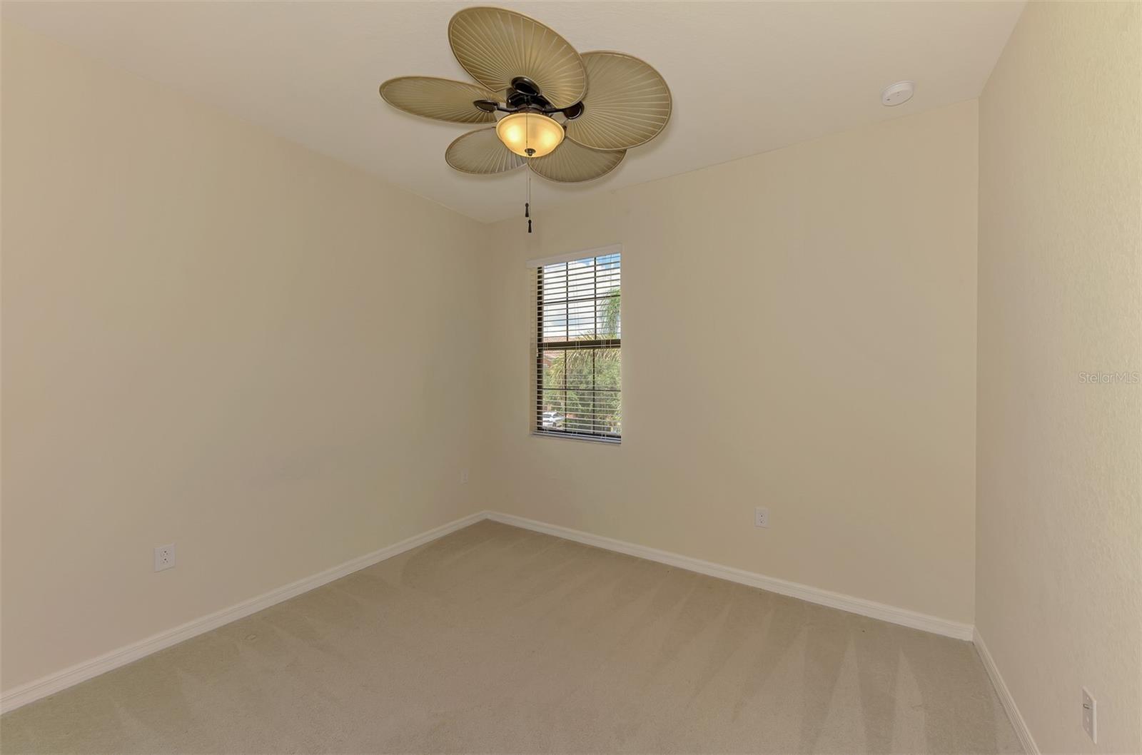 GRAN PARADISO, TWNHMS 1A - Residential Lease