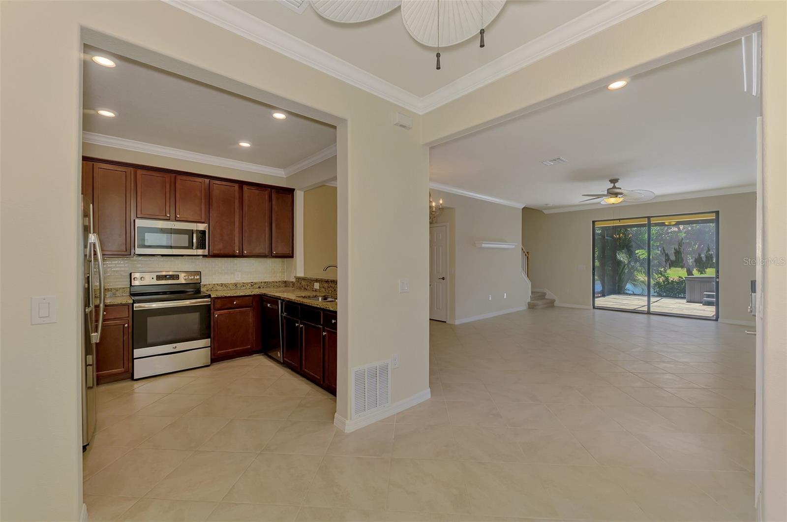 GRAN PARADISO, TWNHMS 1A - Residential Lease