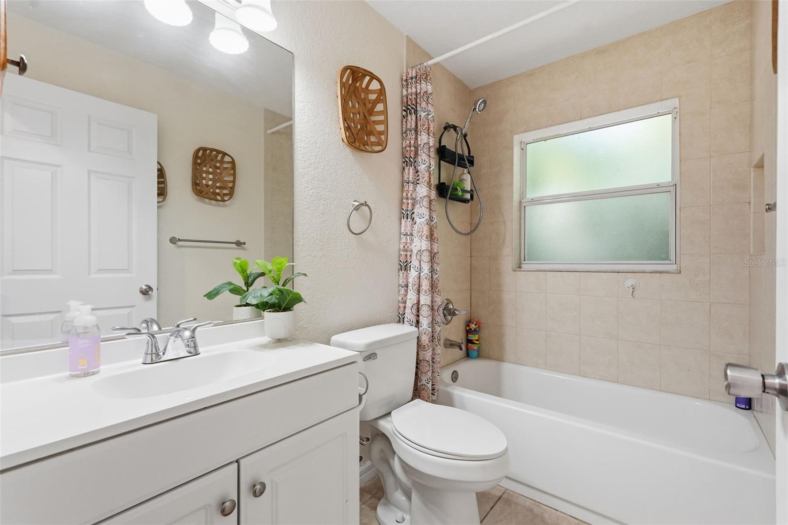 RIVER LAKES MANOR UNIT 01 - Residential