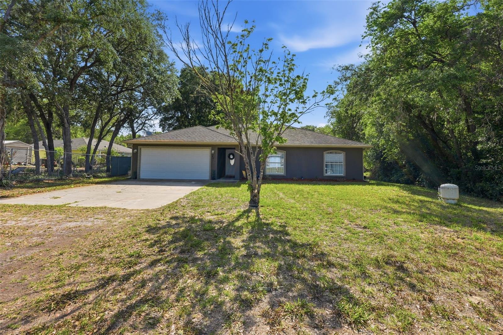 RIVER LAKES MANOR UNIT 01 - Residential