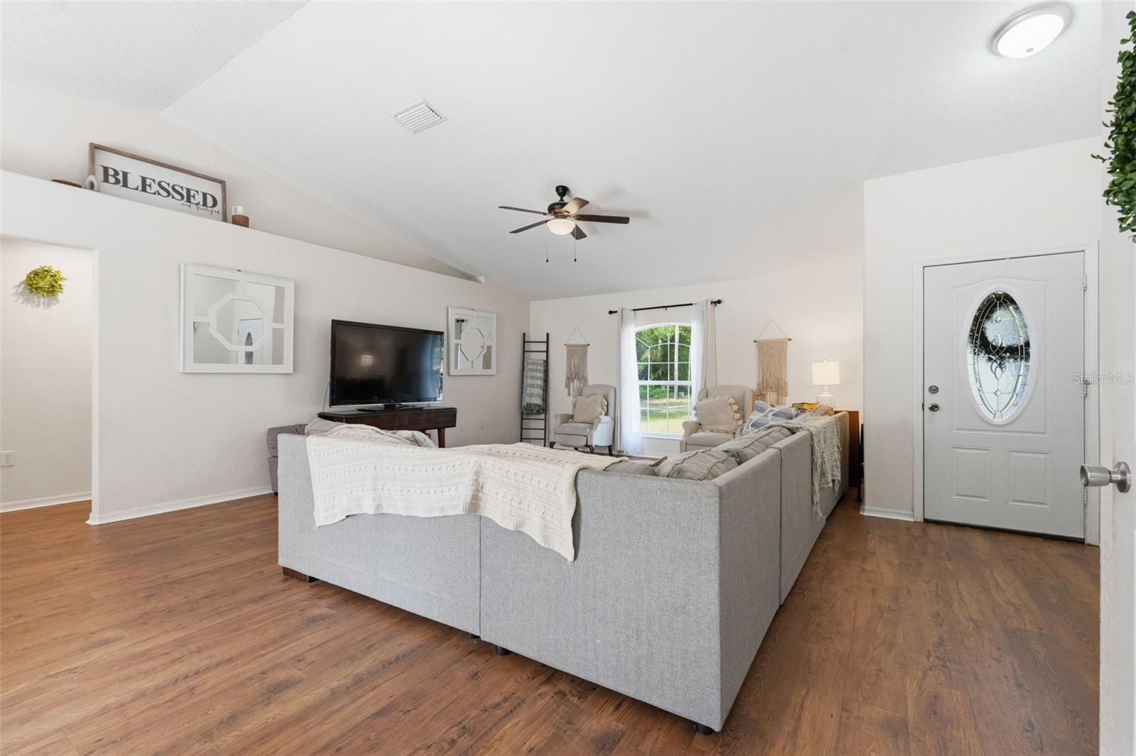 RIVER LAKES MANOR UNIT 01 - Residential