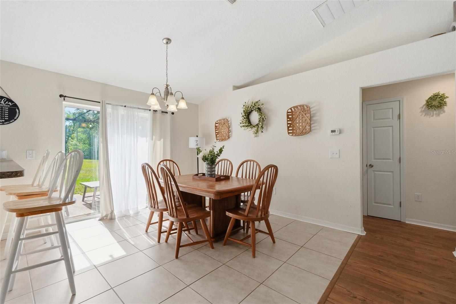 RIVER LAKES MANOR UNIT 01 - Residential