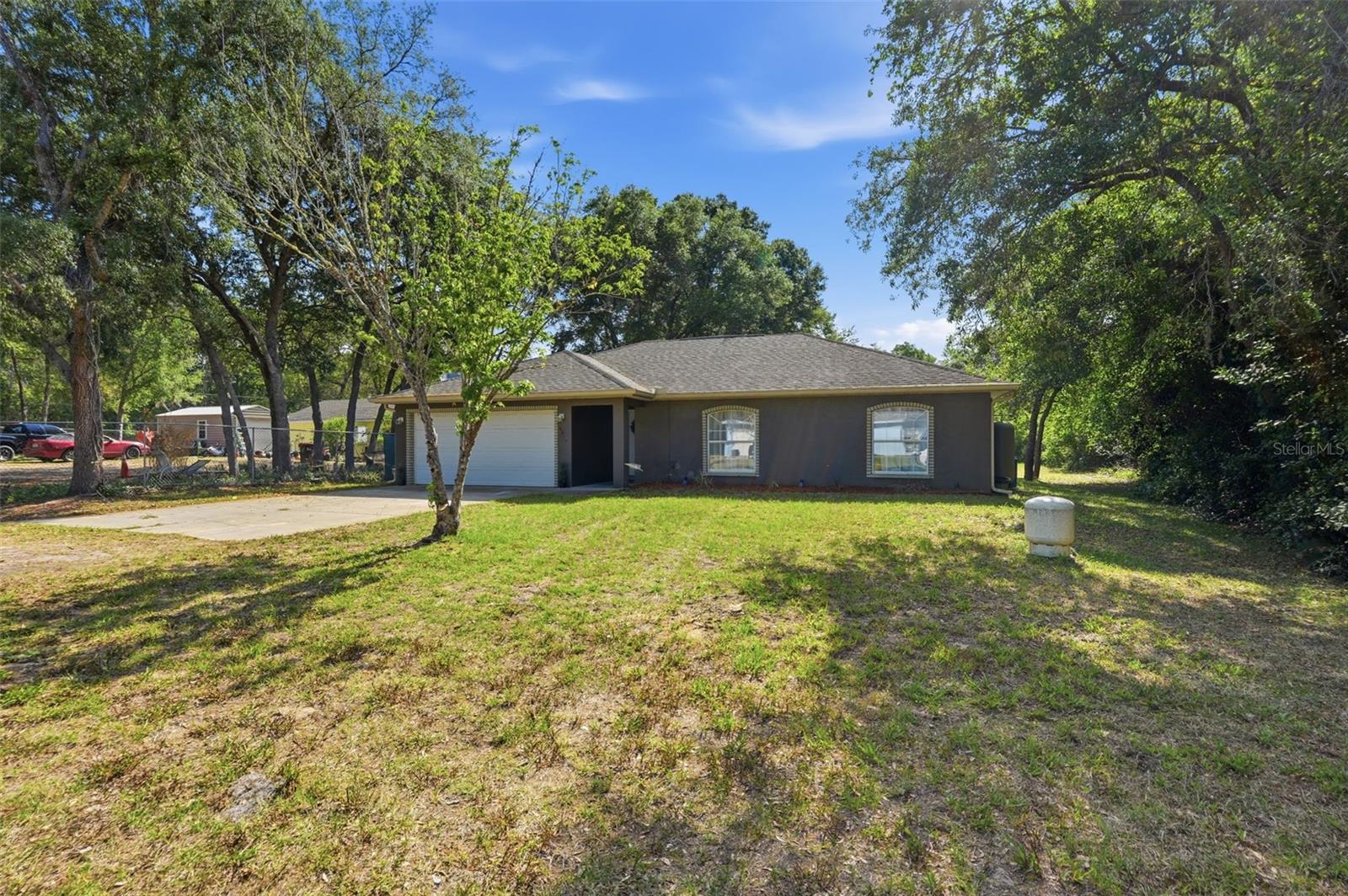 RIVER LAKES MANOR UNIT 01 - Residential