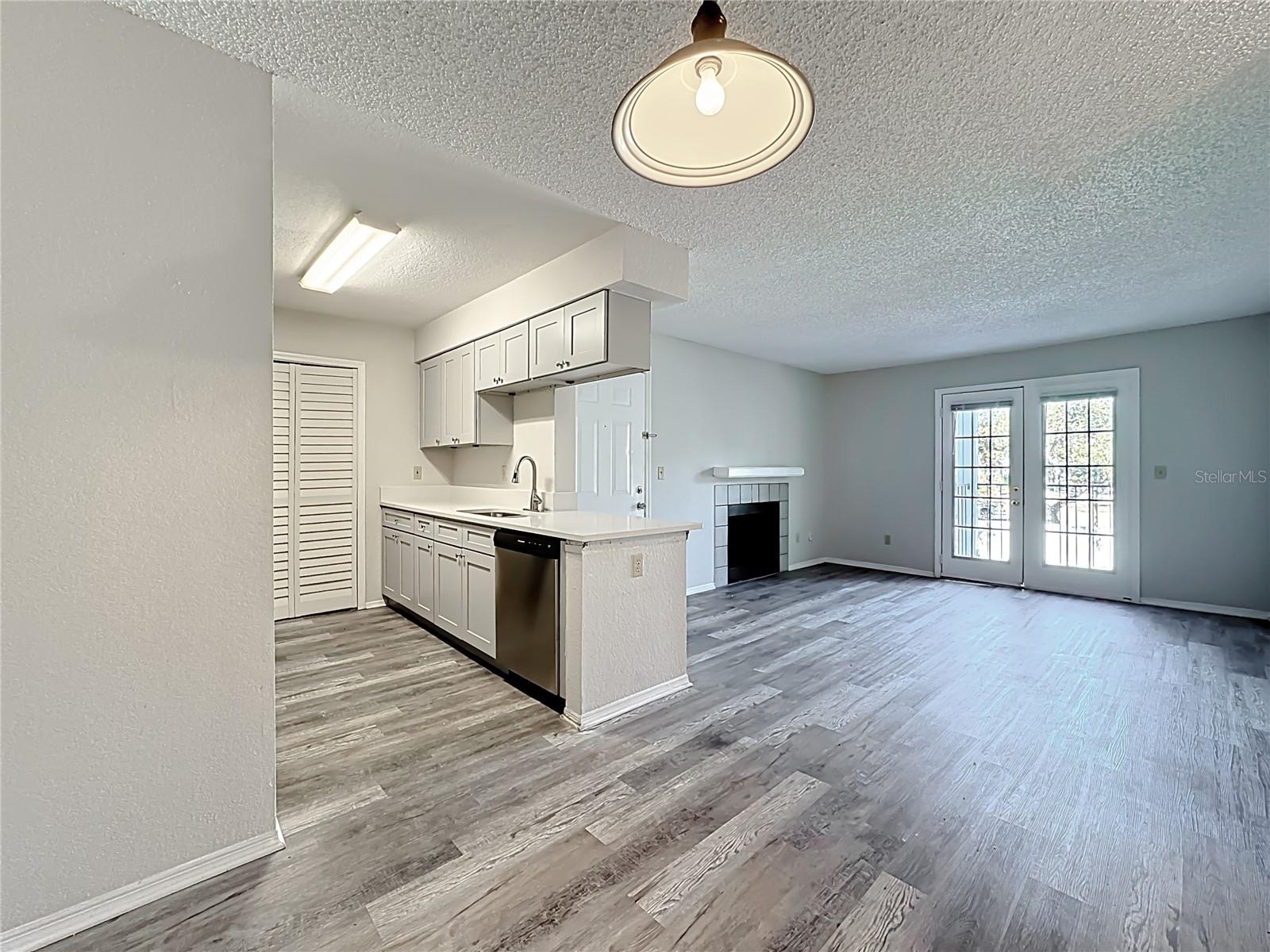 WATERFORD LNDG CONDO - Residential