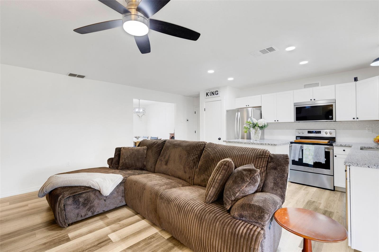 CREEK SIDE - Residential