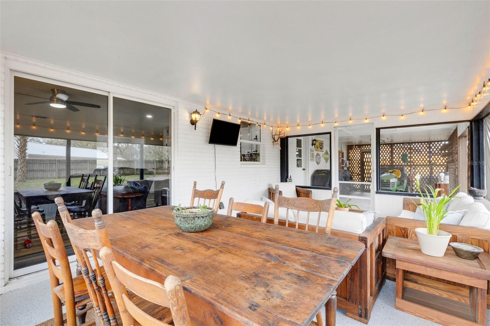 CREEK SIDE - Residential