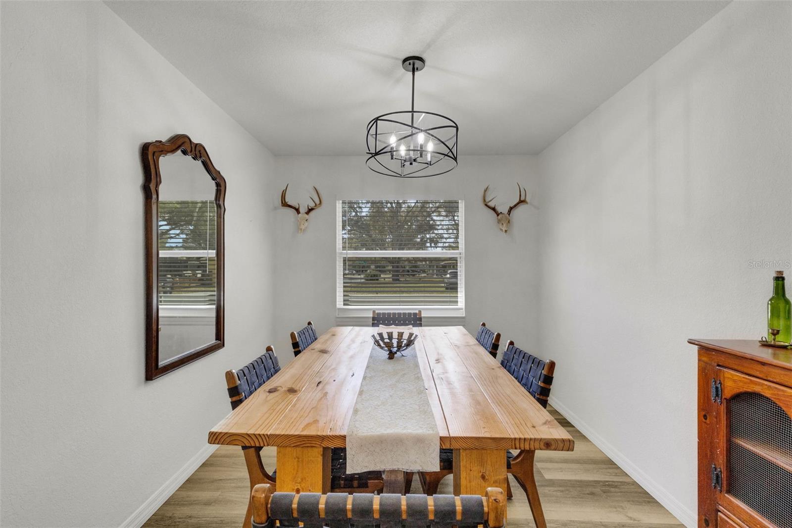 CREEK SIDE - Residential