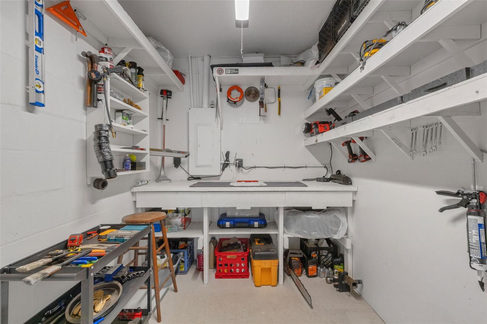 CREEK SIDE - Residential