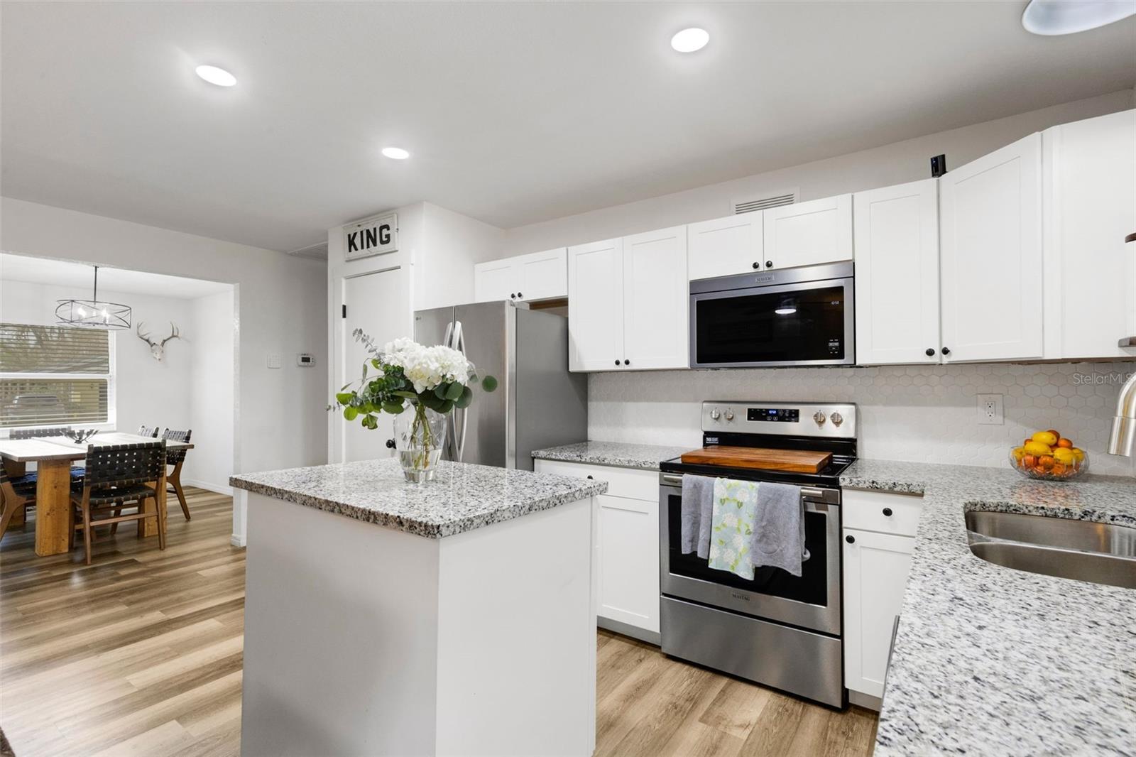 CREEK SIDE - Residential