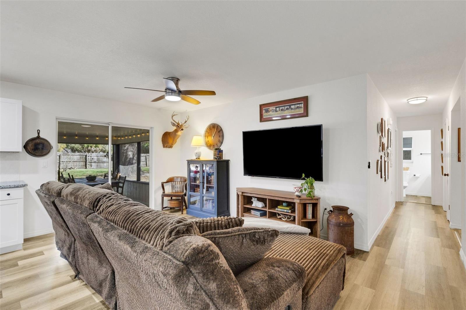 CREEK SIDE - Residential