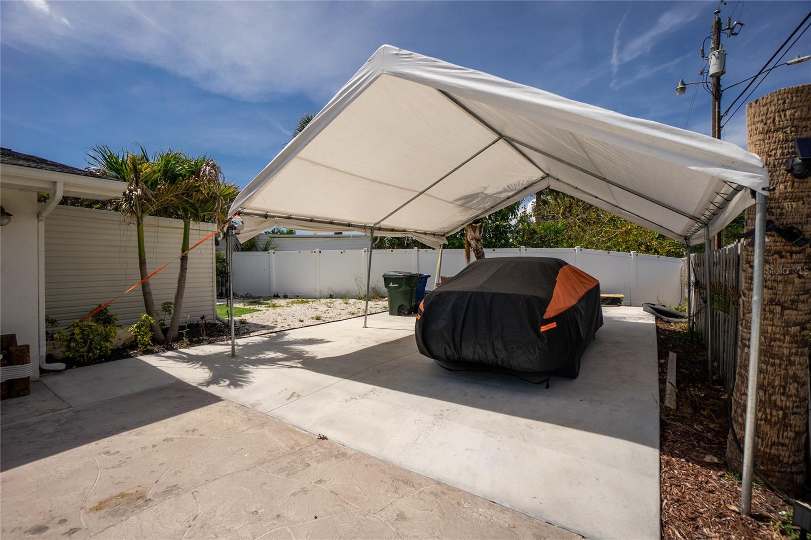 WATERFRONT ESTATES - Residential