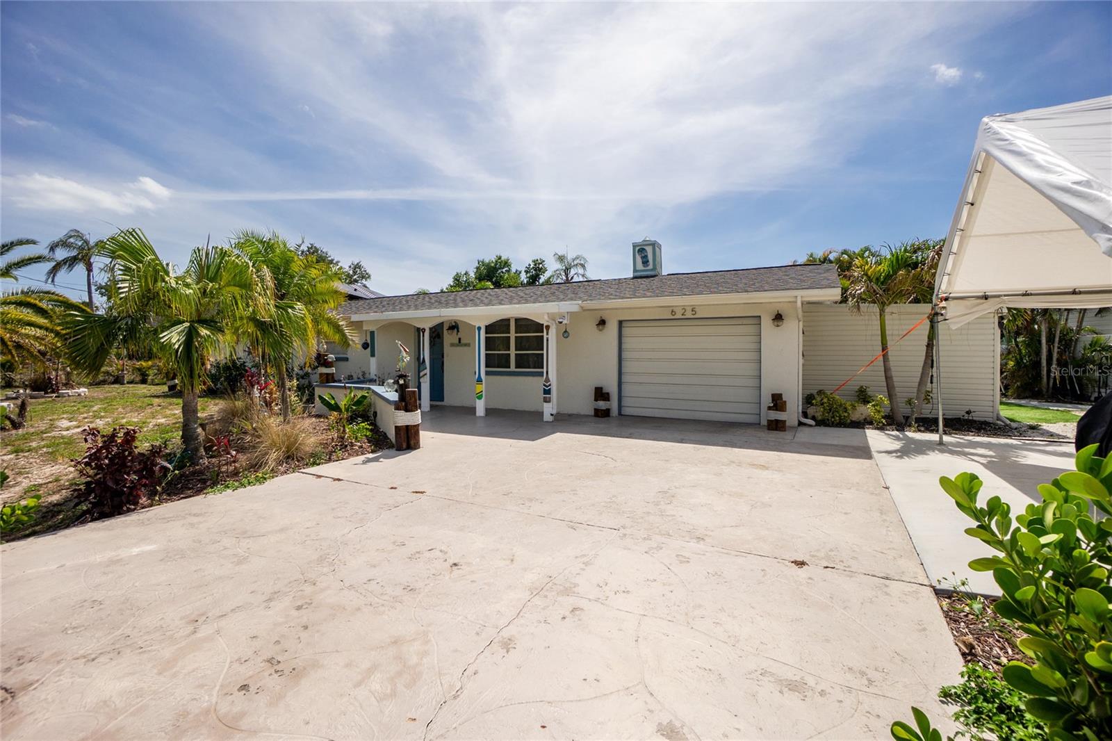 WATERFRONT ESTATES - Residential