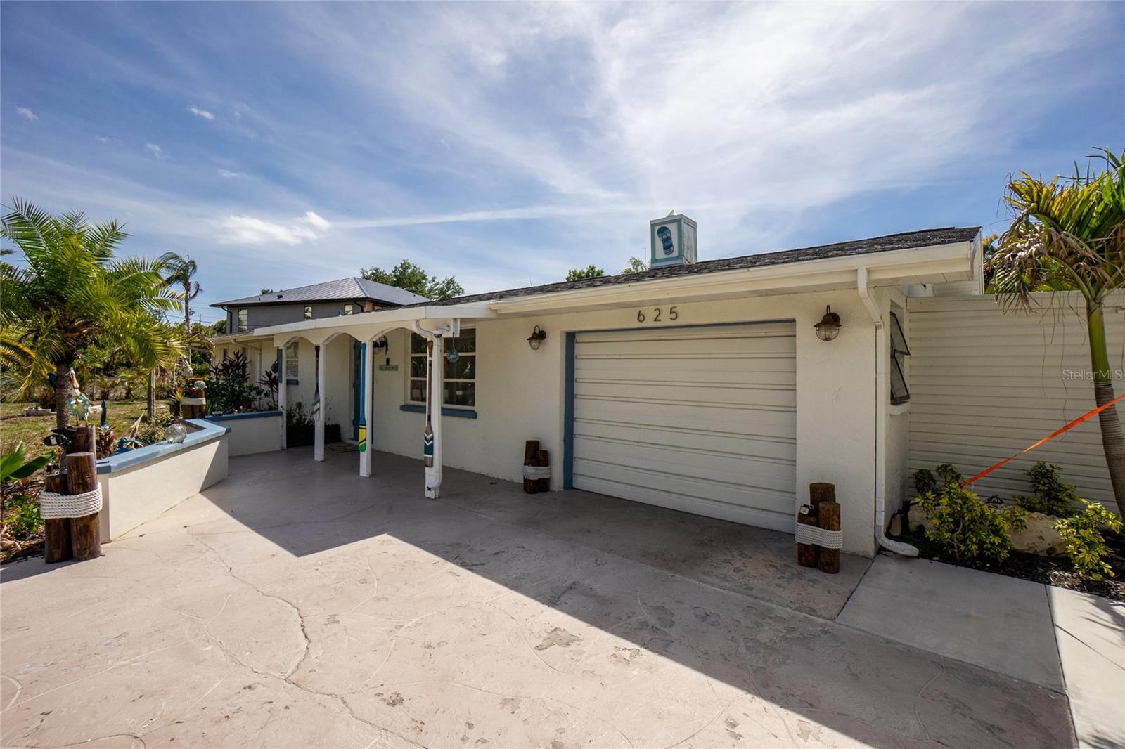 WATERFRONT ESTATES - Residential