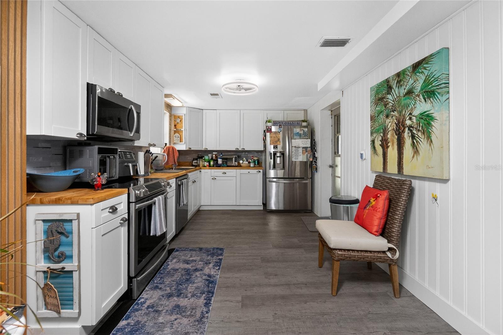 WATERFRONT ESTATES - Residential