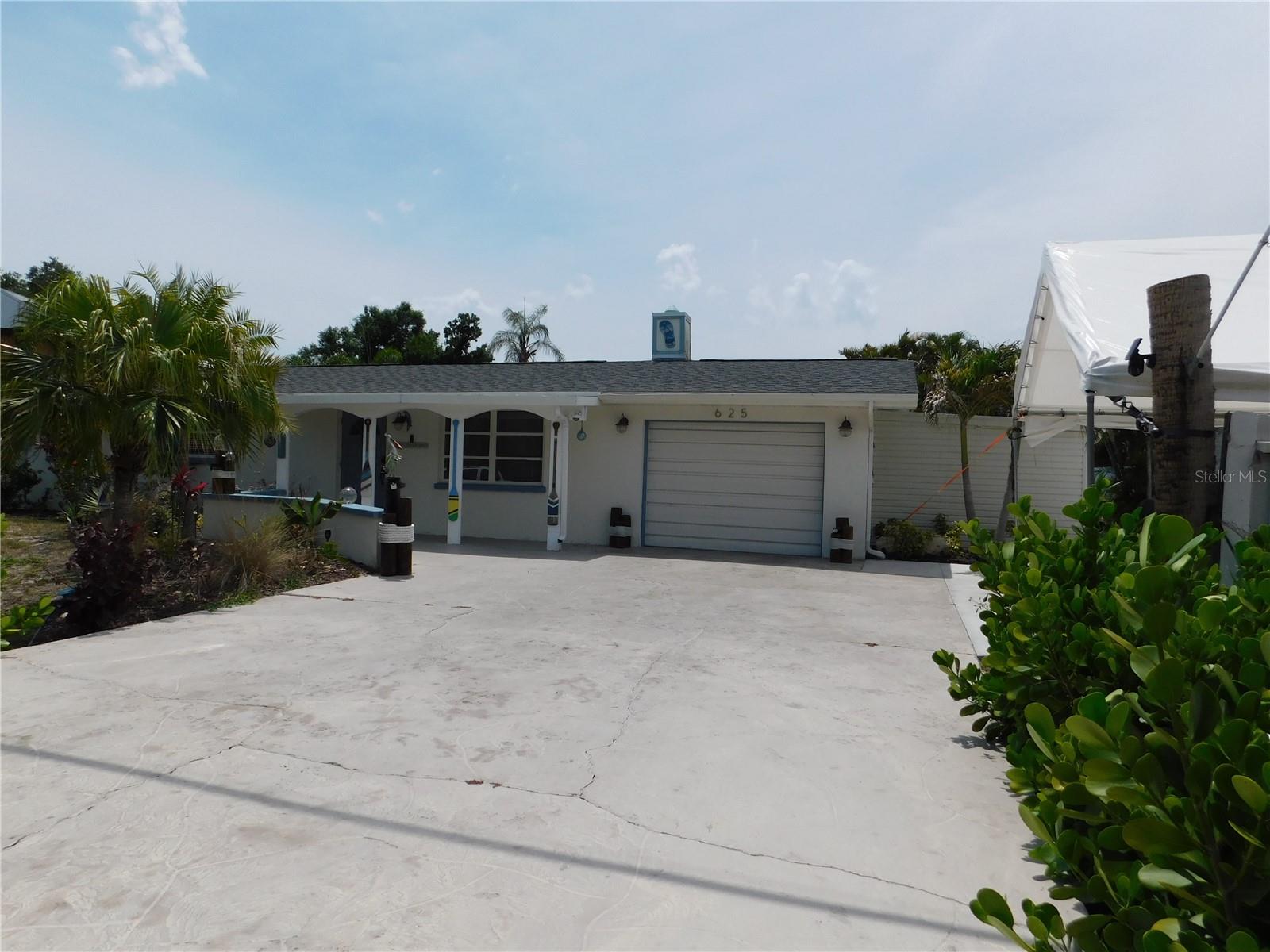 WATERFRONT ESTATES - Residential
