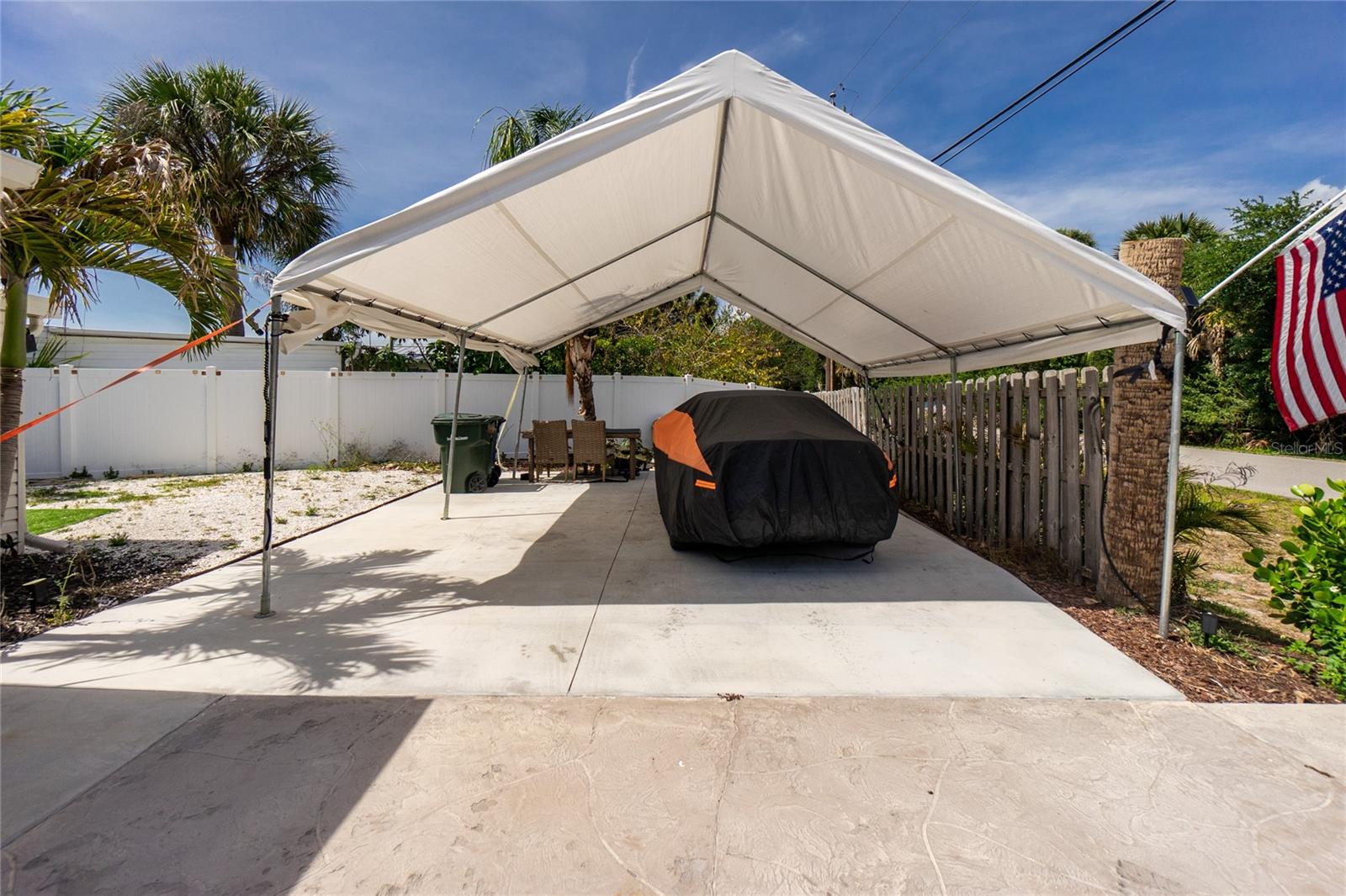WATERFRONT ESTATES - Residential
