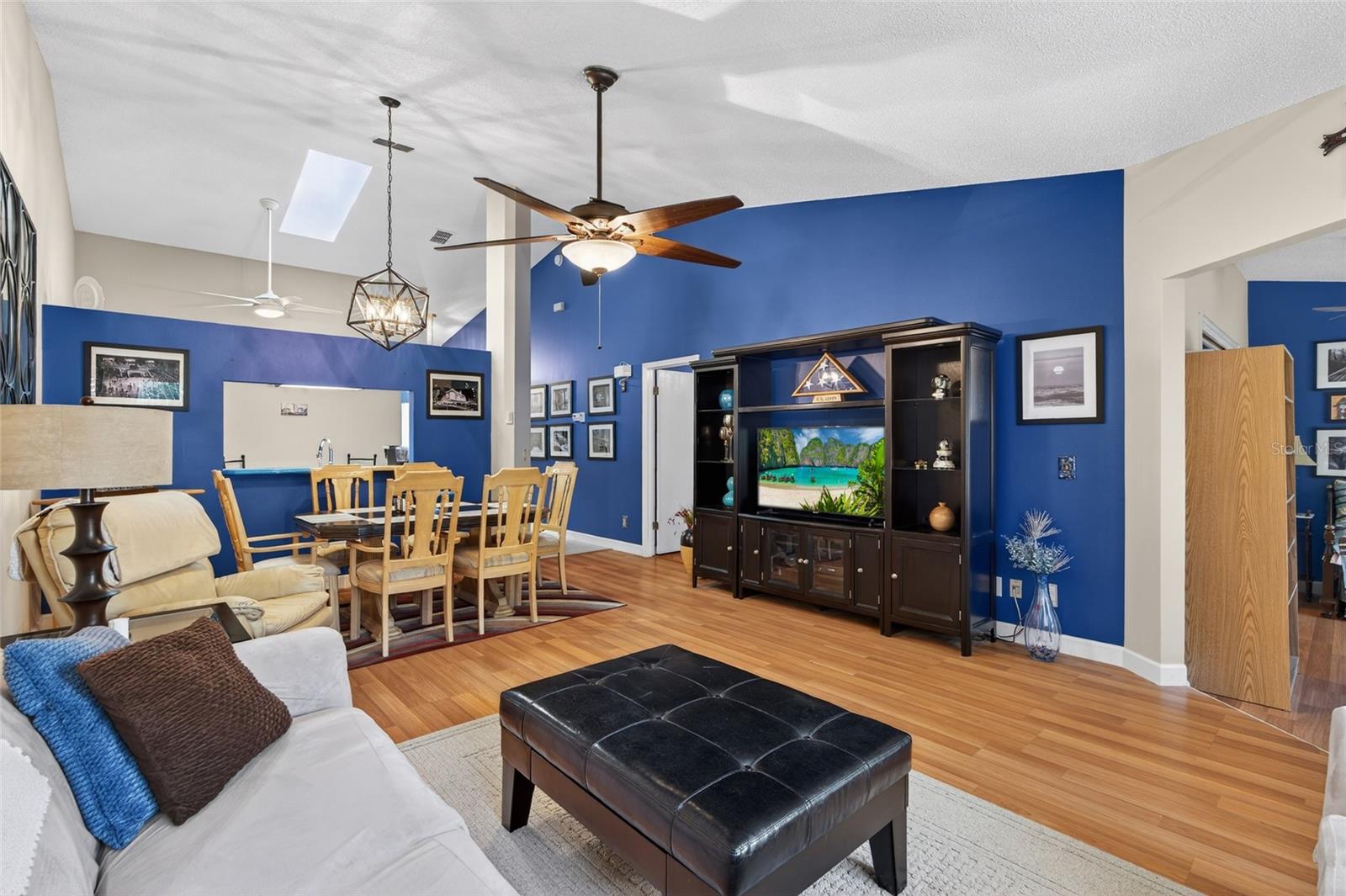 VILLAS OF FOREST PARK CONDO - Residential