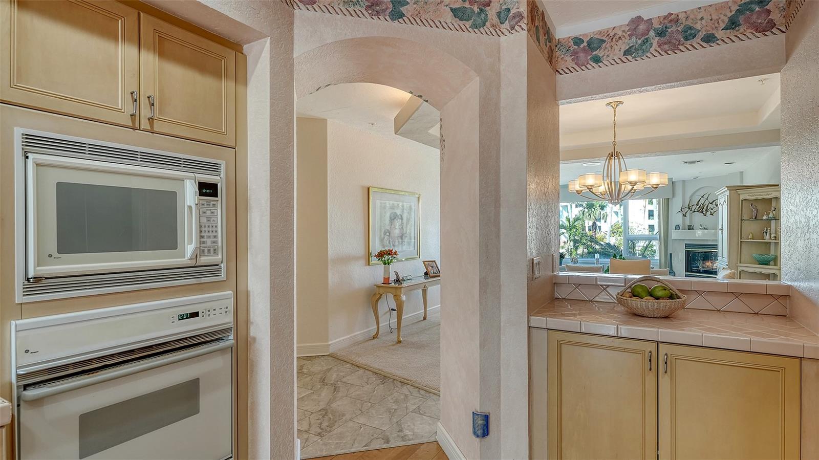 TANGERINE BAY CLUB - Residential Lease