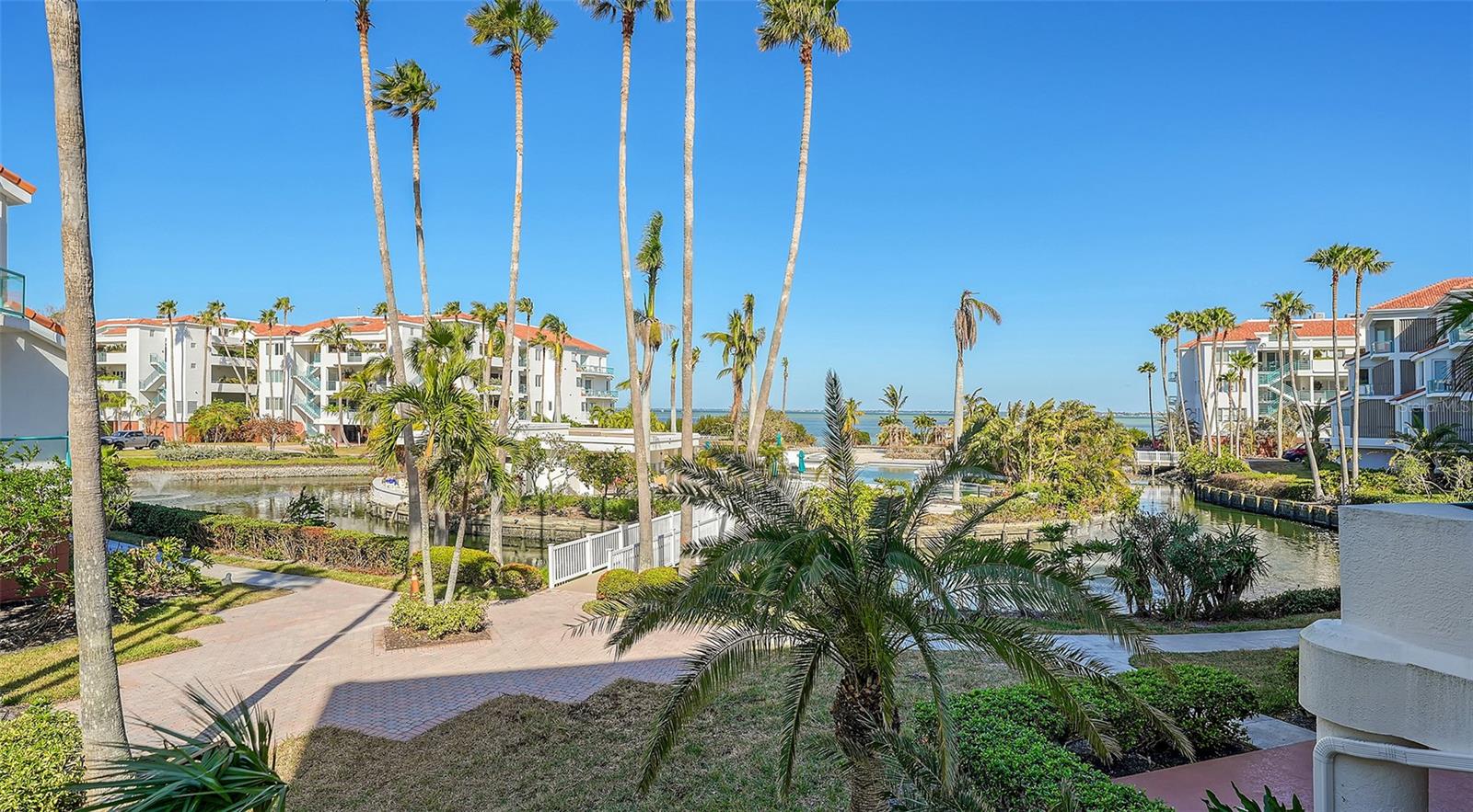 TANGERINE BAY CLUB - Residential Lease