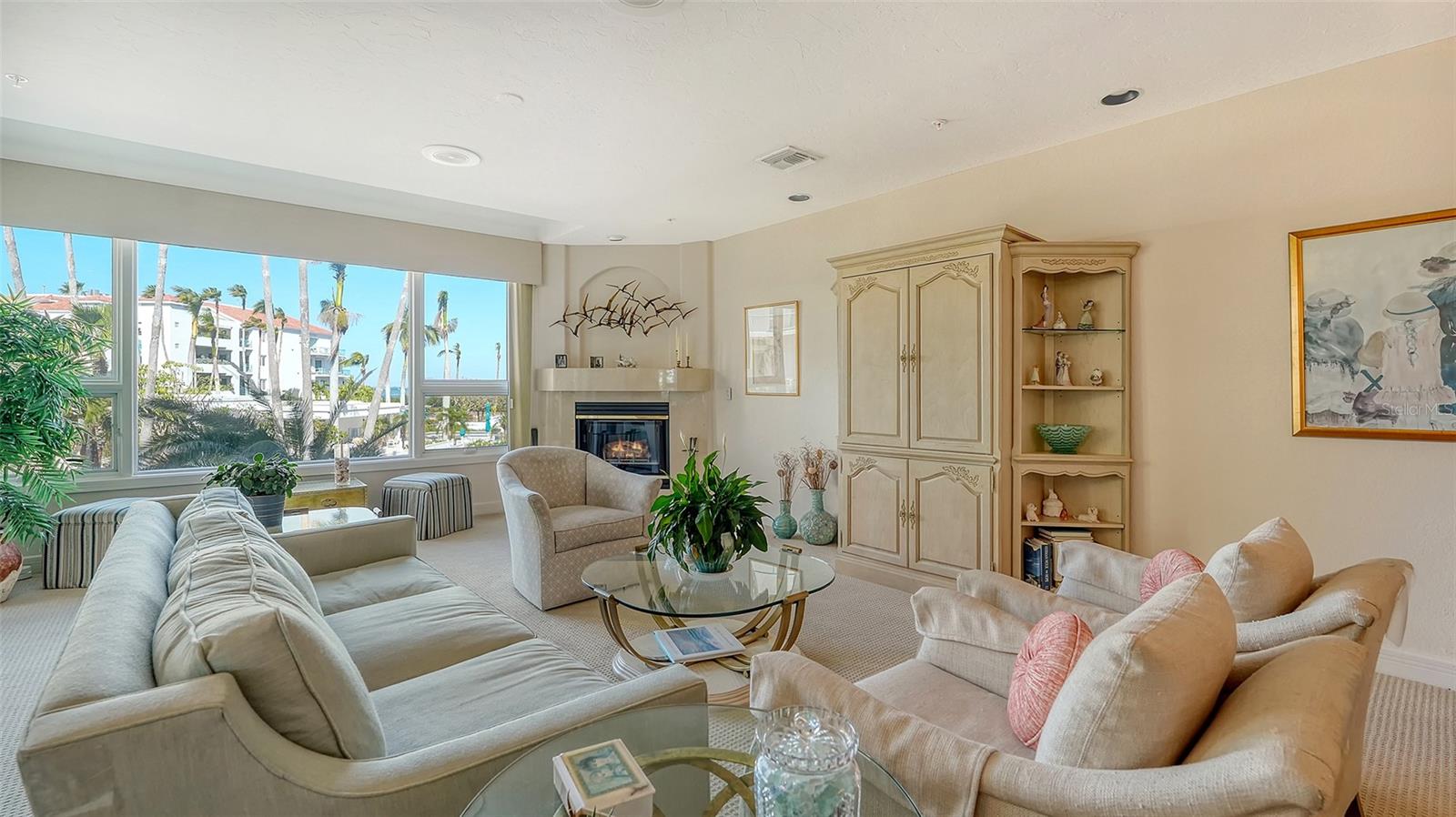 TANGERINE BAY CLUB - Residential Lease