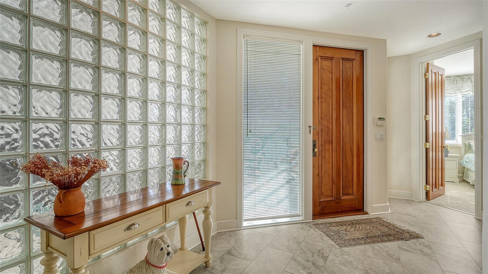 TANGERINE BAY CLUB - Residential Lease