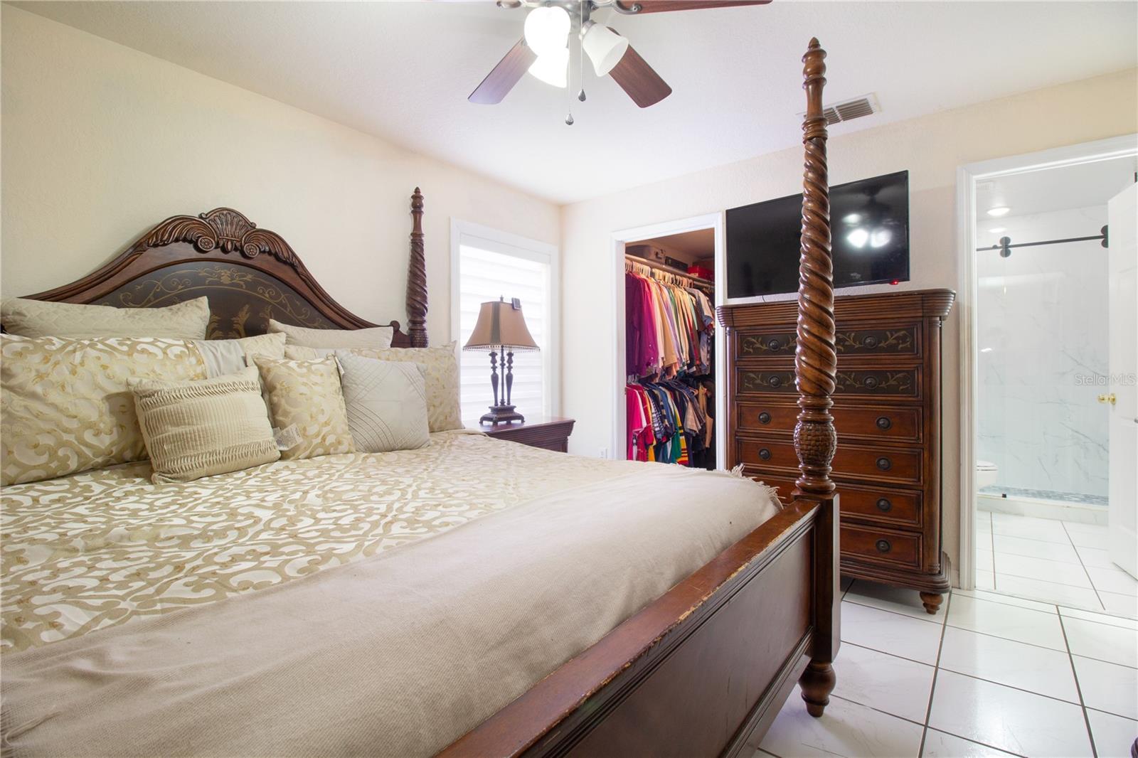 OAKWOOD VILLA - Residential