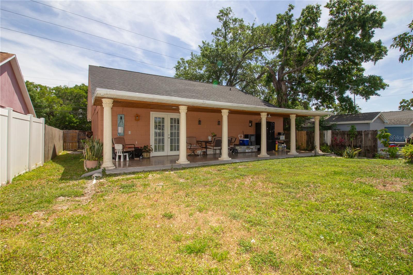 OAKWOOD VILLA - Residential