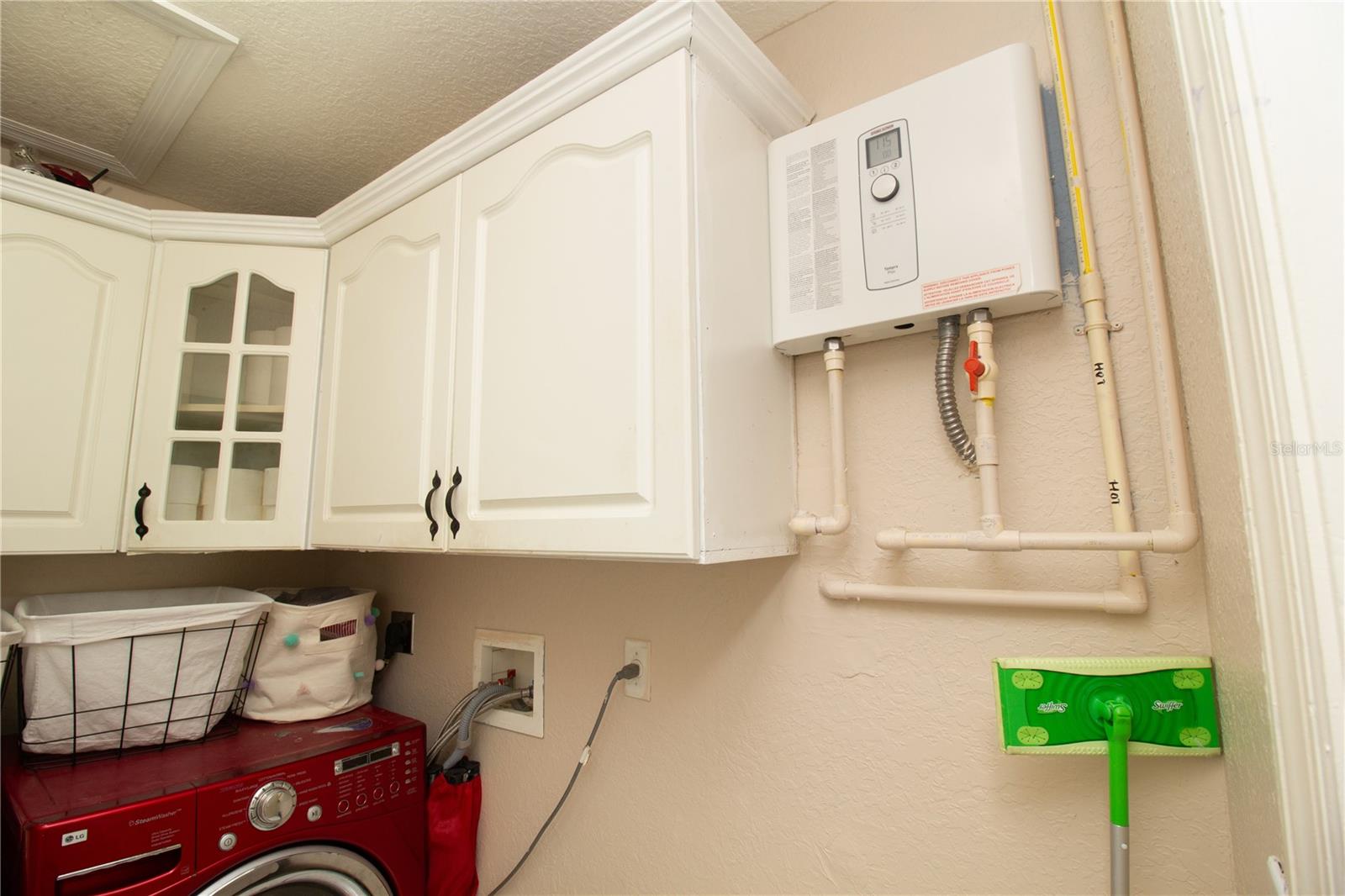 OAKWOOD VILLA - Residential