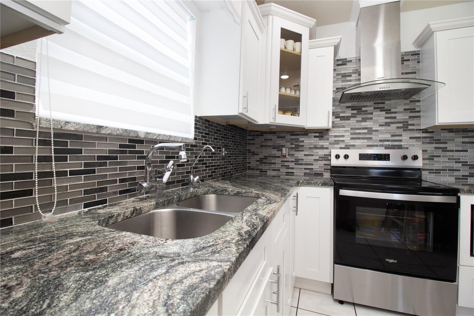 OAKWOOD VILLA - Residential