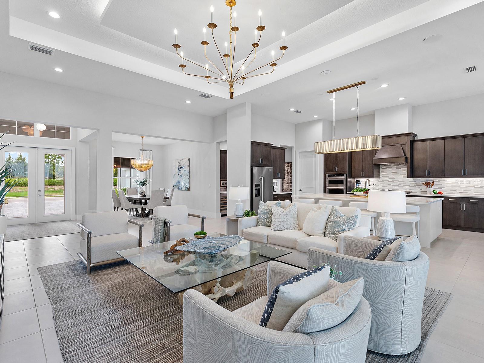 LAKE CLUB - Residential