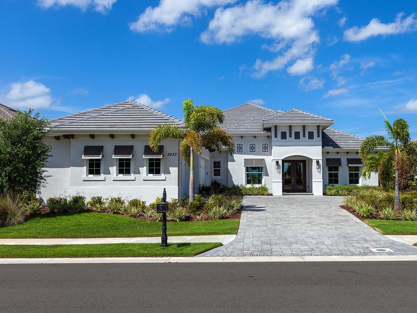 LAKE CLUB - Residential