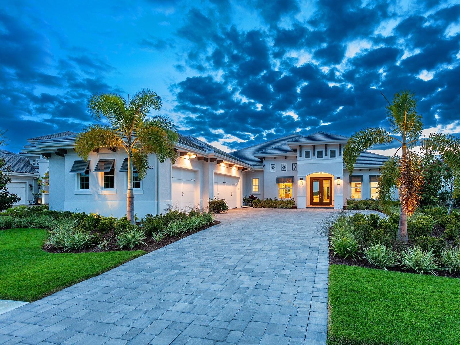 LAKE CLUB - Residential