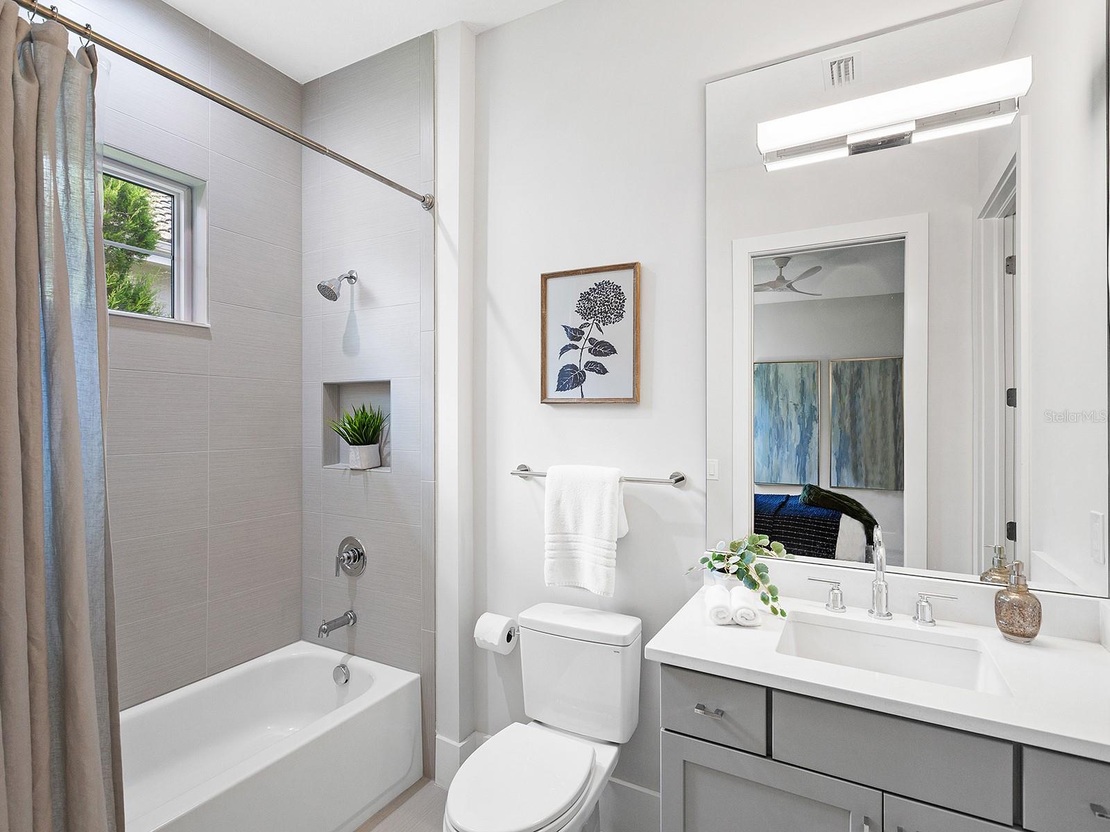 LAKE CLUB - Residential