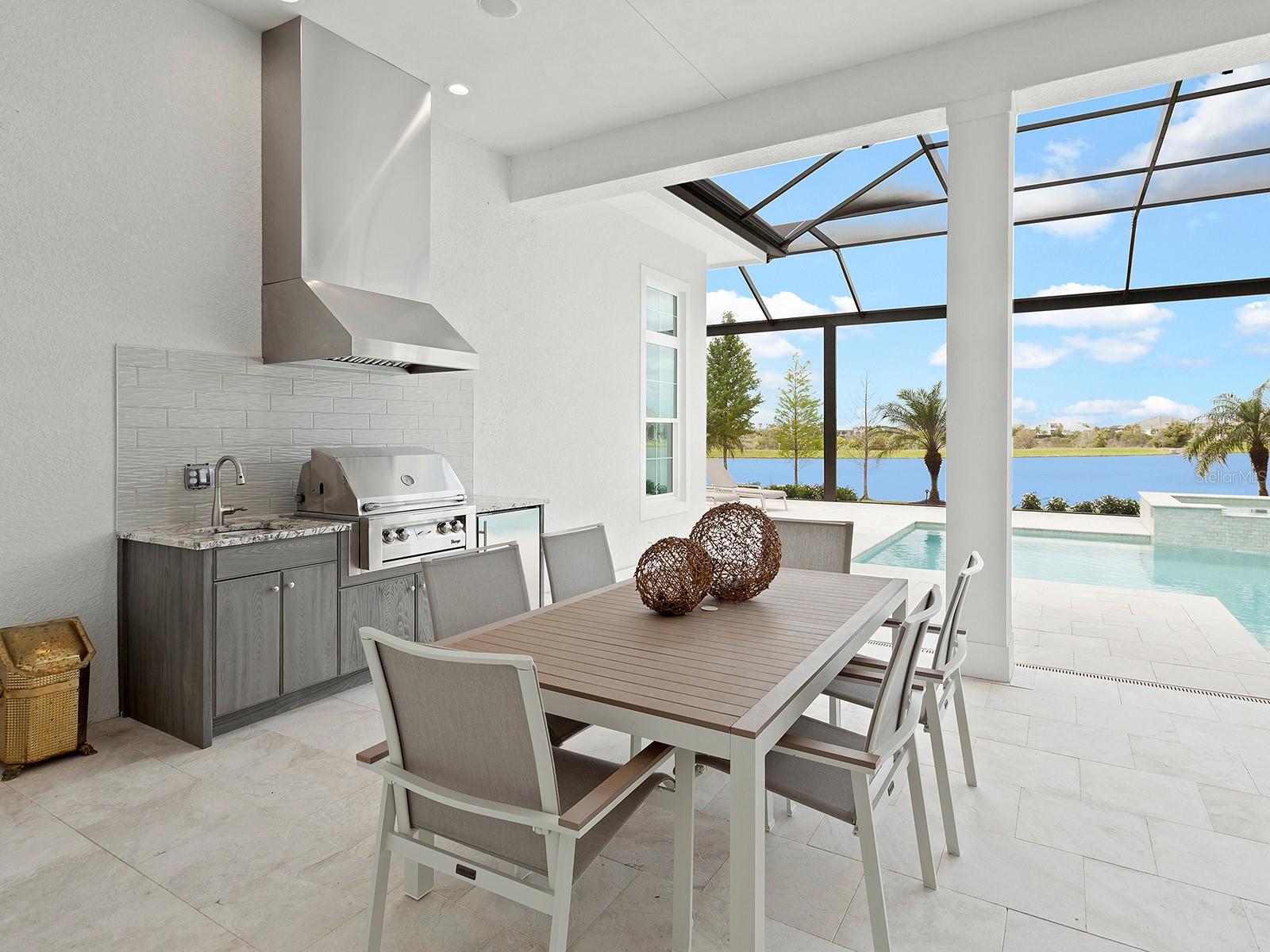 LAKE CLUB - Residential