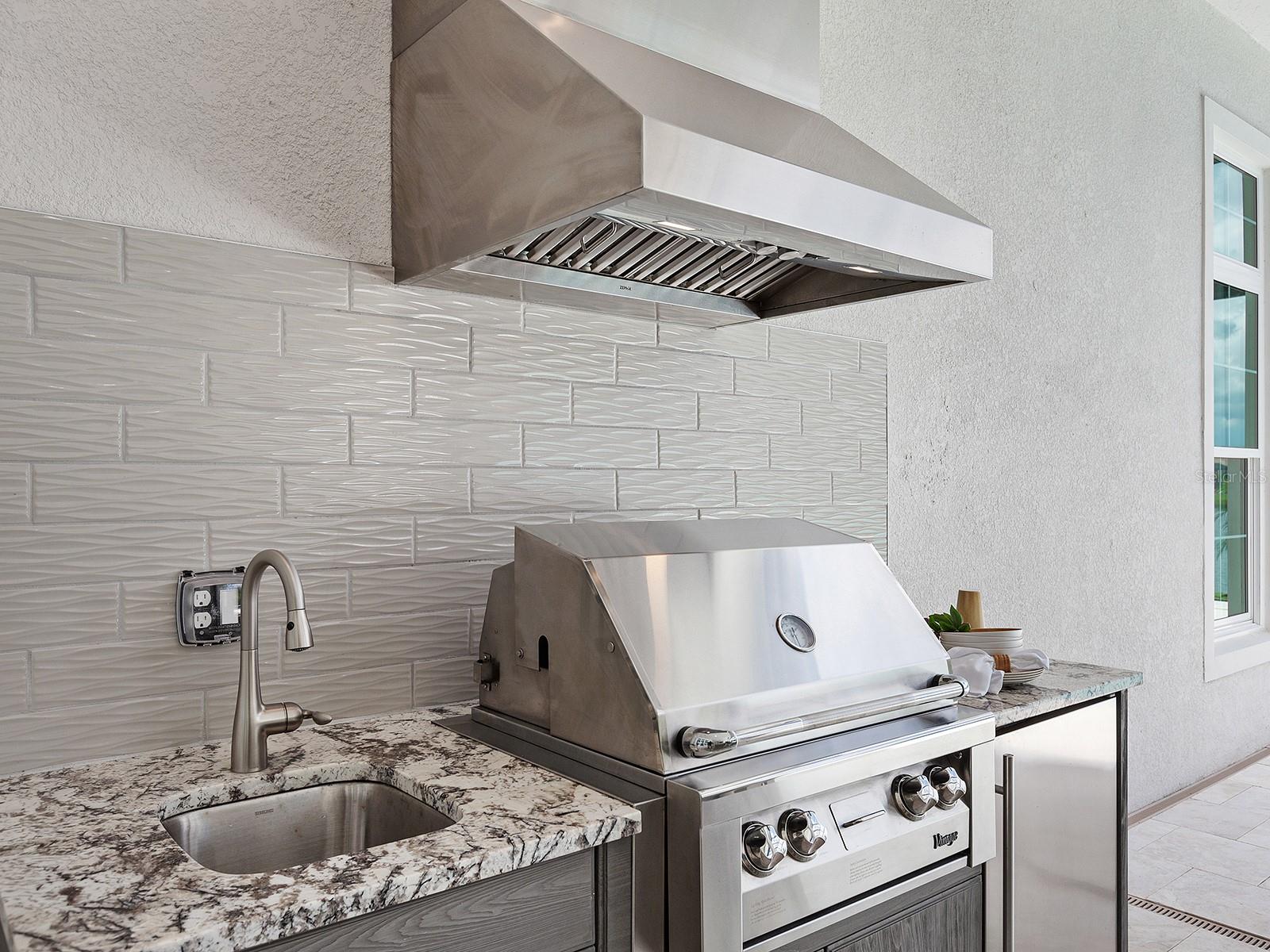 LAKE CLUB - Residential