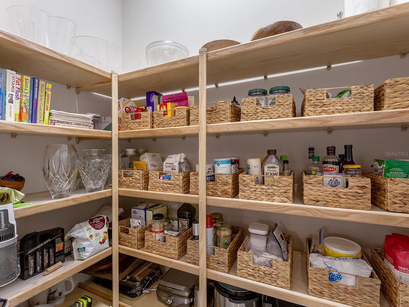 LAKE CLUB - Residential