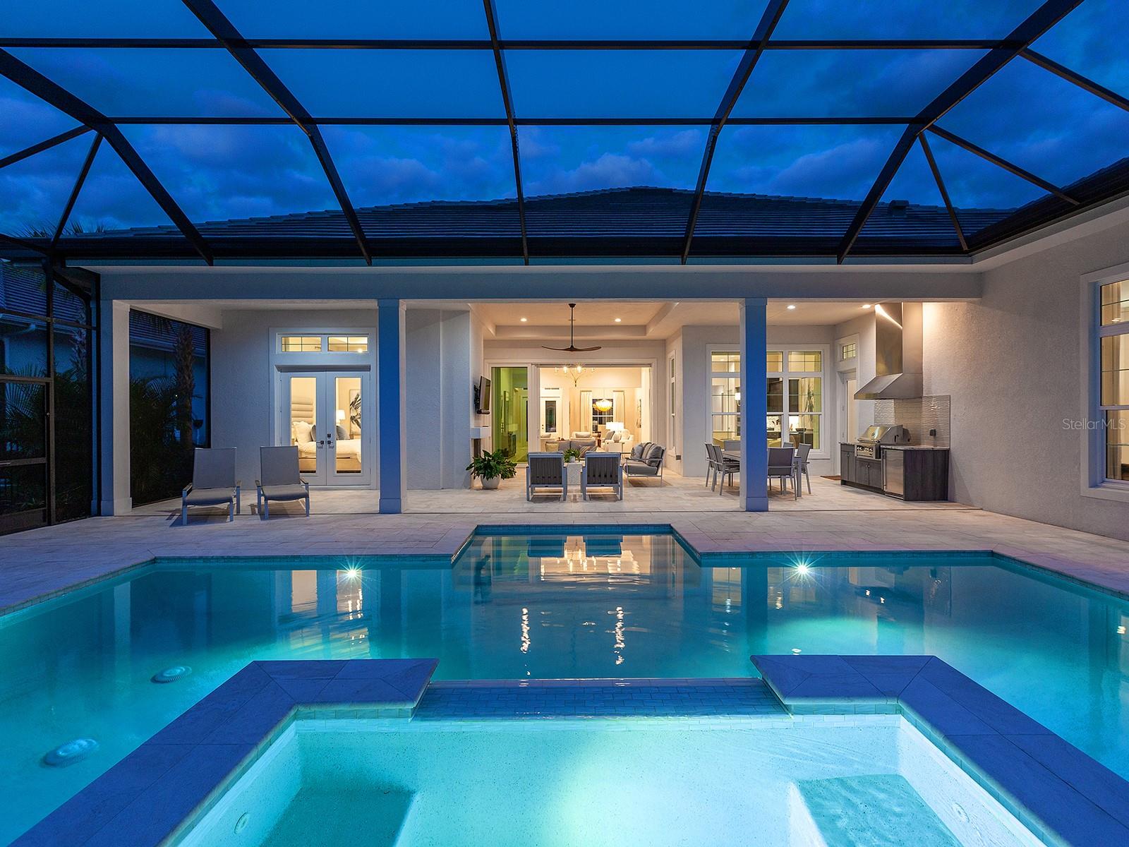 LAKE CLUB - Residential