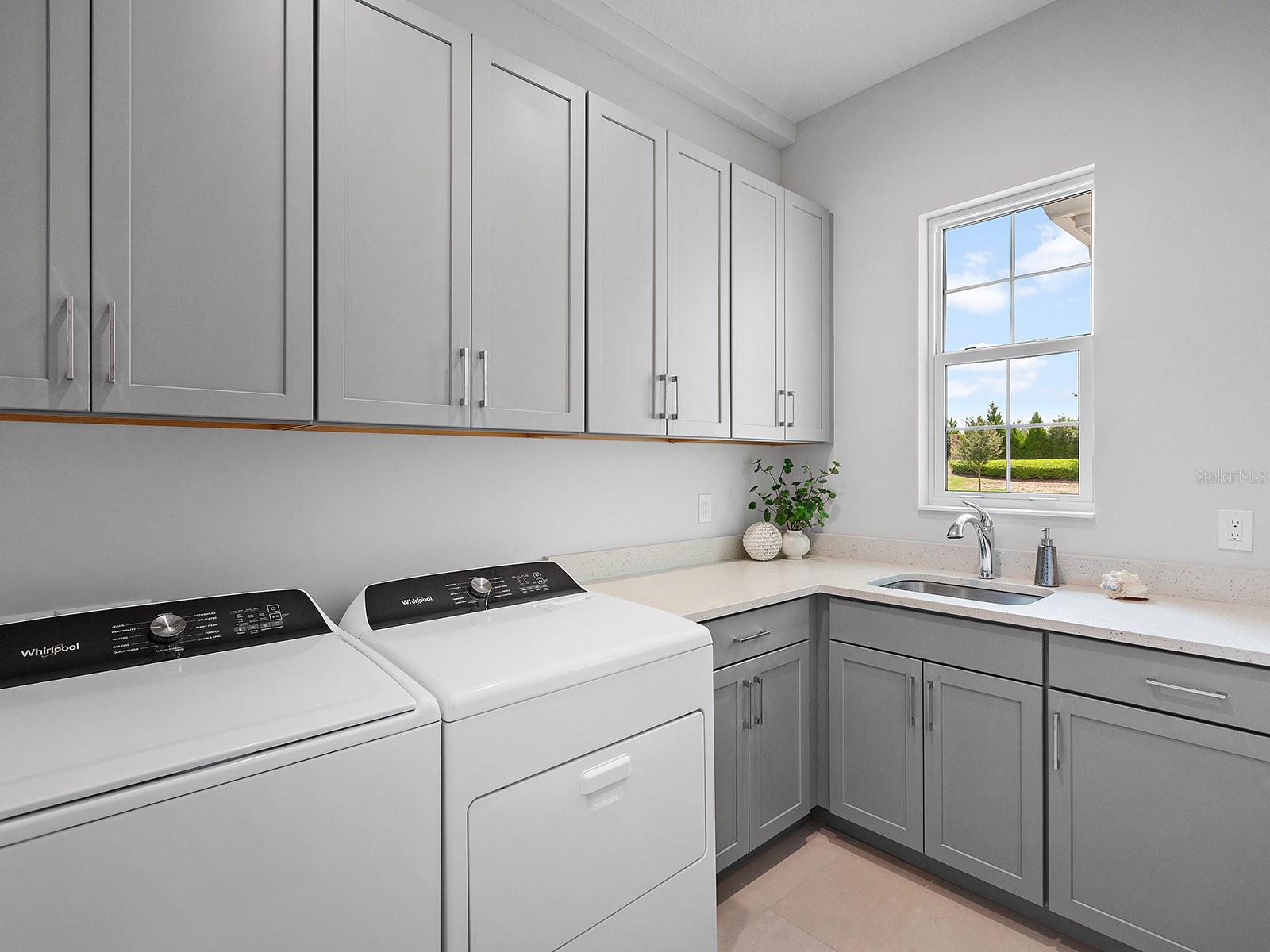 LAKE CLUB - Residential