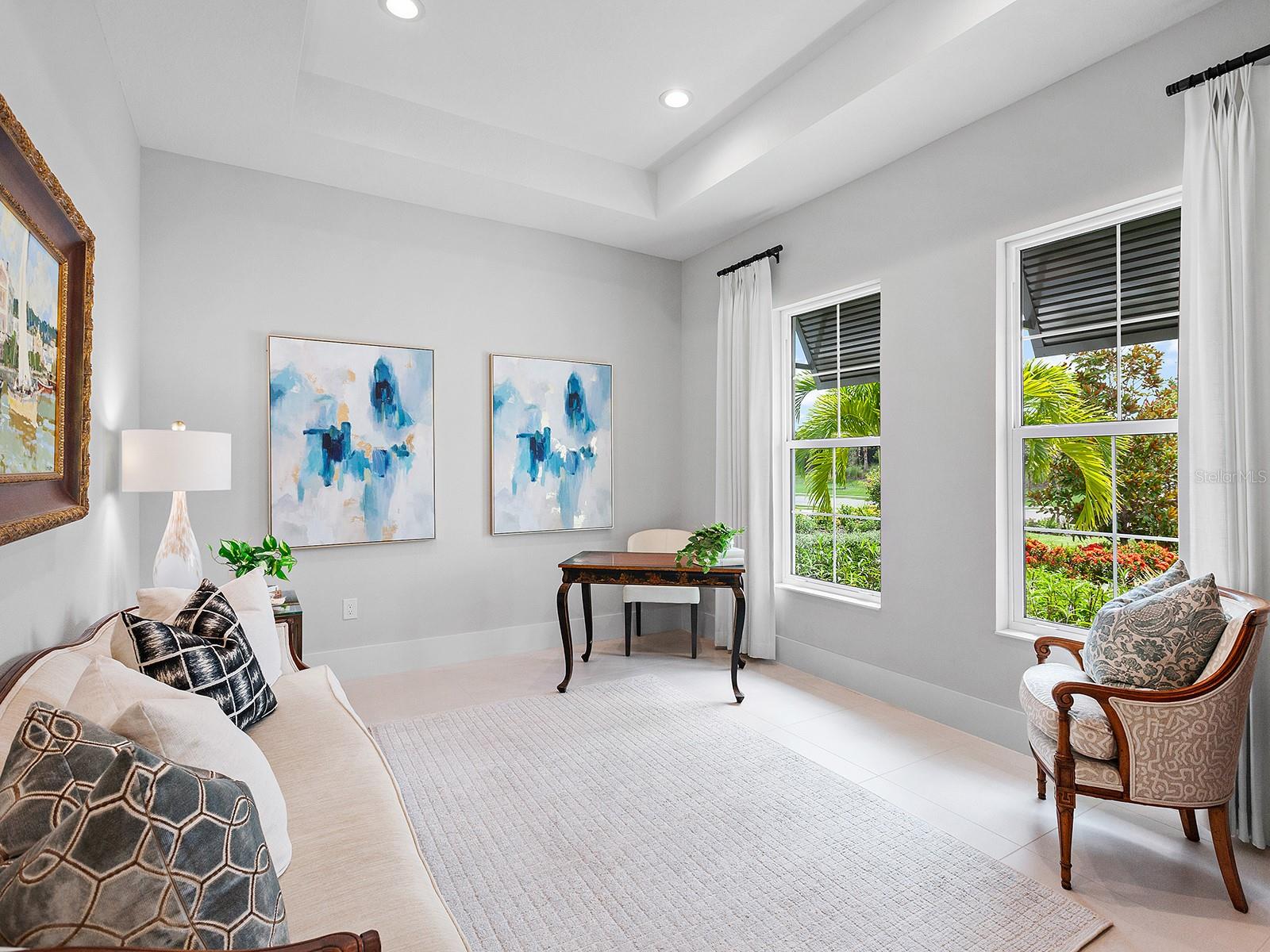 LAKE CLUB - Residential