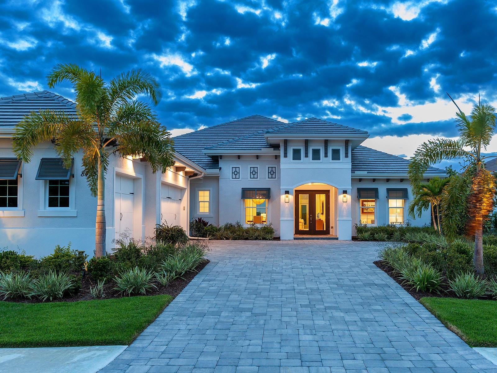 LAKE CLUB - Residential