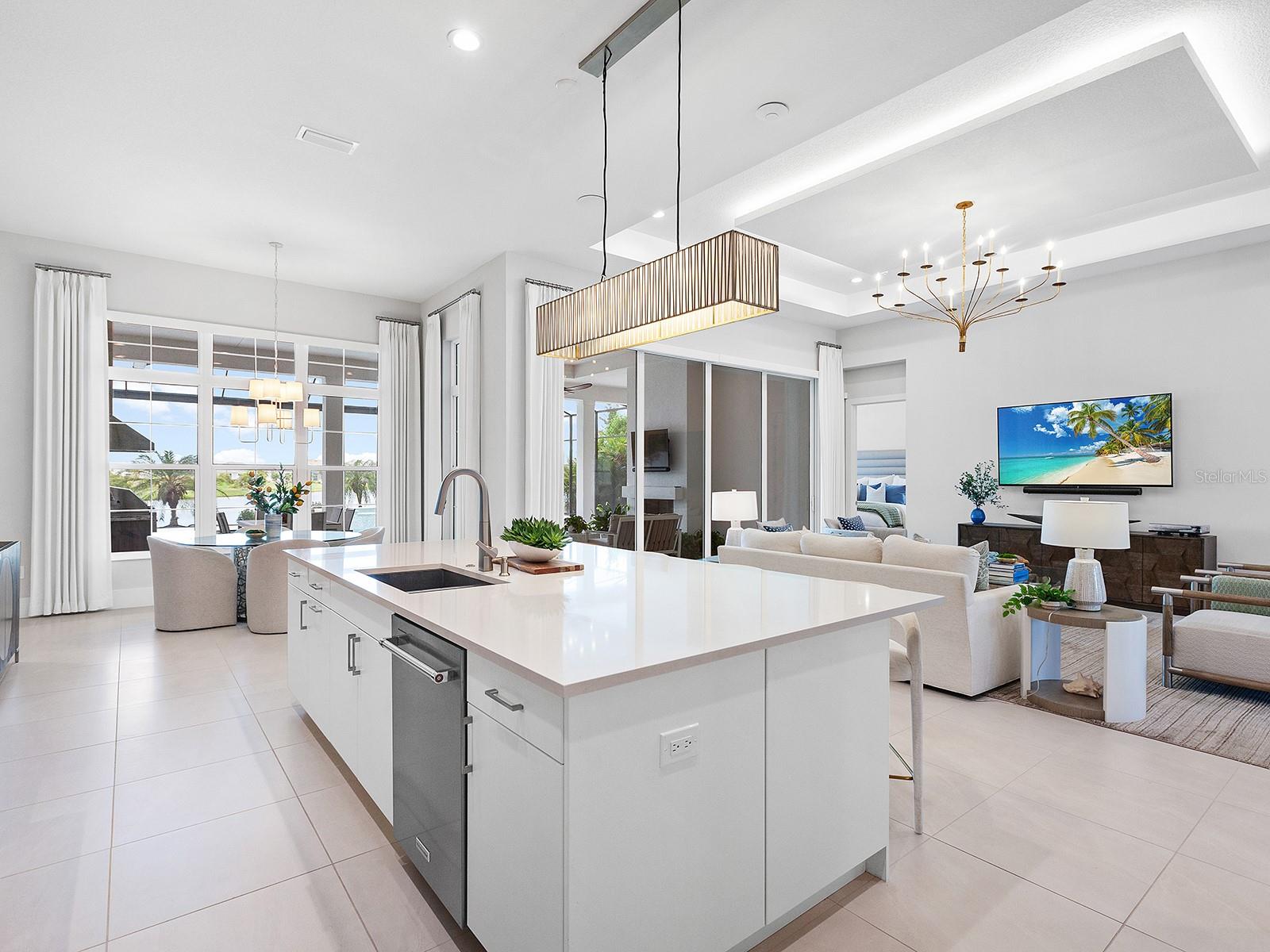 LAKE CLUB - Residential